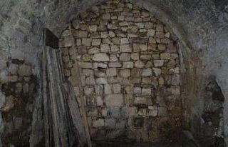 7 milyon 250 bin liraya satışa çıkarılan 1700...