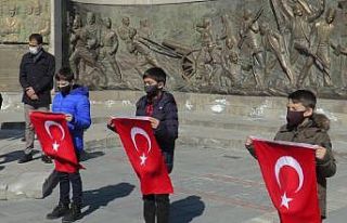 “81 Genç 81 Bayrak” etkinliği ile Türk Bayrağı...