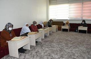 84 yaşındaki Hamide Nine Şahinbey Belediyesi’nin...