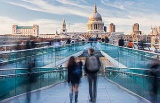 AB’de turizm yarıya indi