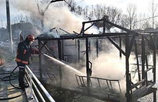 Acarlar Longozu’nda bulunan baraka küle döndü