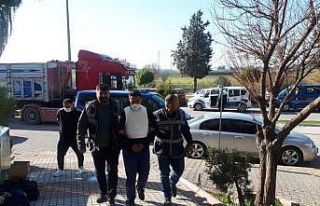 Adana’da bir eve silahlı saldırı düzenleyen...