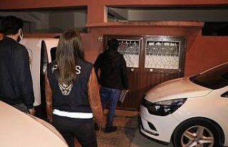 Adana’da drone destekli torbacı operasyonu