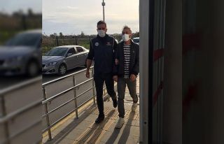 Adana’da FETÖ operasyonu: 5 gözaltı