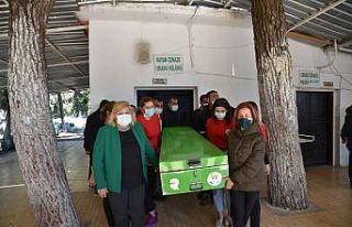 Ağabeyinin öldürdüğü hamile kadının tabutunu...