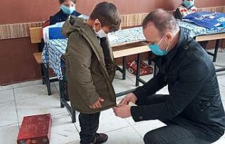 Ağrı Milli Eğitim Müdürü Tekin, ihtiyaç sahibi...