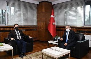 AGÜ Rektöründen Büyükkılıç’a veda ziyareti