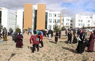 AK Parti, sağlık çalışanları anısına hastane...