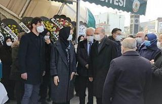 AK Partili Çiğdem Karaaslan’ın annesi son yolculuğuna...