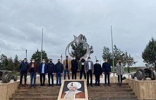 AK Partili gençlerden anlamlı ziyaret