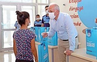 Akdeniz Belediyesi, 4 bin 500 öğrenciye ‘LGS Hazırlık...