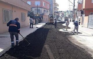 Akdeniz’de asfalt, kaldırım ve yol çalışmaları...