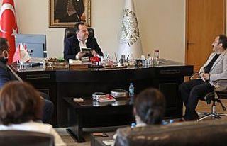 Akhisar Belediyesinden muhtarlara tam destek
