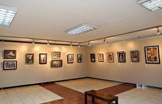 AKSM, 3 kadın eliyle üretilen rölyef sergisine...