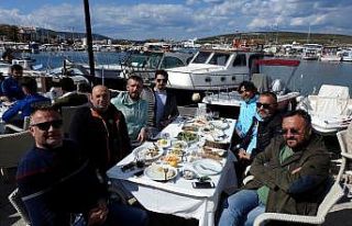 Alaçatılı işletmeciden Alaçatıspor’a moral...