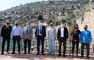 Alanya Ultra Trail ile dünyaca ünlü patika koşucularını...