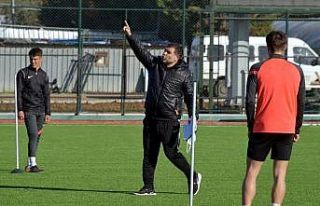 Aliağaspor FK, lig öncesi hazırlıklarını sürdürüyor