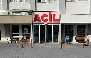 Annesi emzirirken nefessiz kaldığı belirlenen minik...