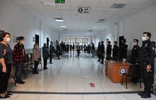 Antalya adliyesin hep bir ağızdan İstiklal Marşını...