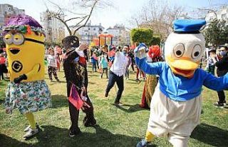 Antalya’da renkli Nevruz kutlaması