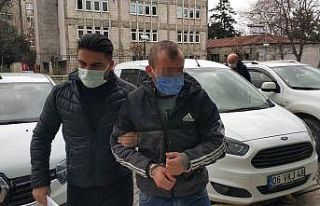 Araçta uyurken uyuşturucuyla yakalandı