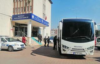 Aranan şahıslara 89 polis ile operasyon: 15 gözaltı