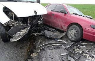 Arnavutköy’de feci kaza: 2 yaralı