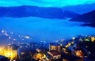 Artvin’de etkili olan sis görsel şölen oluşturdu