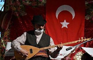 Aşık Veysel türküleriyle anıldı