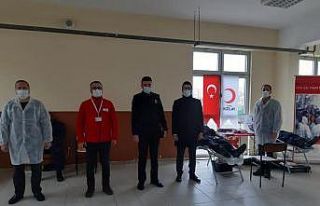Askerlerden kan ve kök hücre bağışı