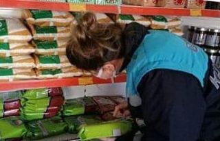 Aslanapa’da market ve yem bayilerinde fiyat kontrolü