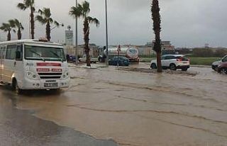 Aydın’da sağanak yağış ve kuvvetli rüzgar...