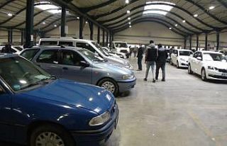 Aylar sonra ikinci el oto pazarı açıldı