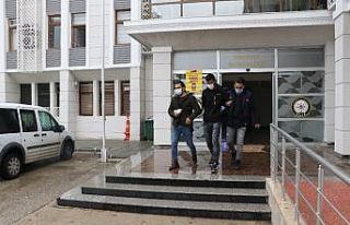 "Babamı arayacağım" diye telefonu alıp...