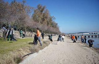 Baharı çevre temizliği yaparak karşıladılar