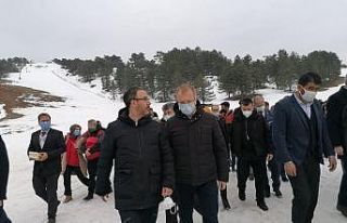 Bakan Kasapoğlu, Murat Dağı Termal Kayak Merkezi’ni...
