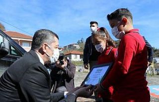 Bakan Selçuk Türkiye’de pandeminin ilk bir yılını...