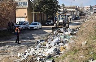 BAKSAN’da atık temizleme çalışması