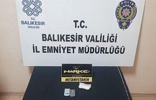 Balıkesir’de 7 uyuşturucu şüphelisine operasyon