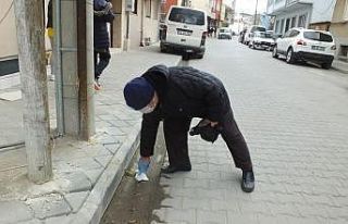 Balıkesirli vatandaş maske avcısı oldu