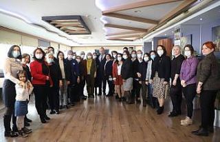 Başkan Akın kadın muhtarlarla buluştu