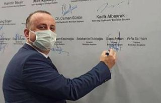 Başkan Ayhan ‘Su Manifestosu’na imza attı