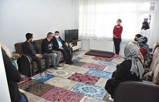 Başkan Beyoğlu, vatandaşların evlerine misafir...