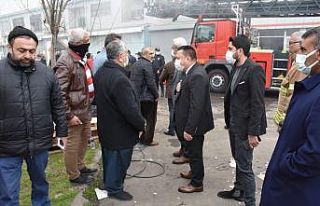 Başkan Beyoğlu, yangının çıktığı Gıda Toptancılar...