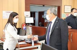 Başkan Çerçi 8 Mart’ta kadın personelleri unutmadı