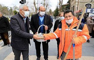 Başkan Güder’den vatandaşa kandil simidi