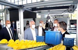 Başkan Gültak, Model Fabrikayı gezdi