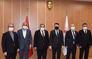 Başkan Kılıç, çiftçilerin sorunlarını Bakan...
