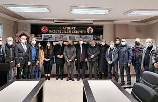 Başkan Pekmezci, Bayburt Gazeteciler Cemiyeti’nin...