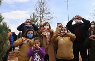 Başkan Şahin konuştu, Down Sendromlu çocuk taklit...